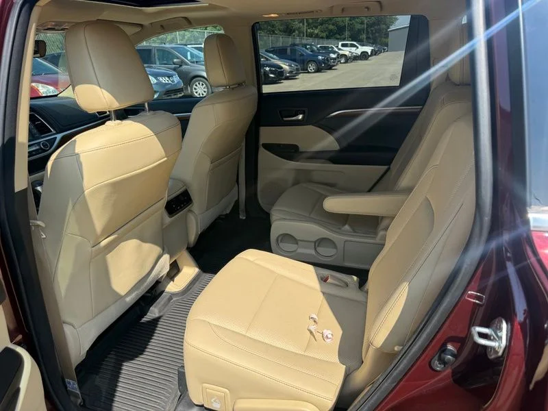 Used 2017 Red Toyota Limited image 7