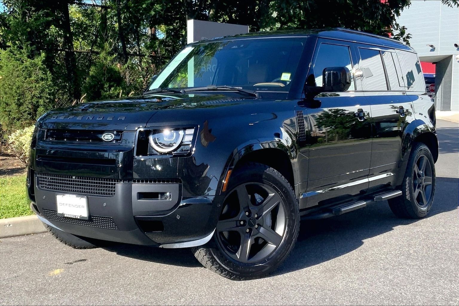 2026 Land Rover Defender 110