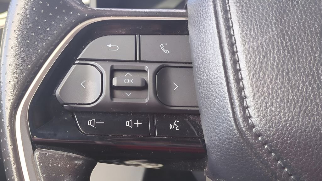 Used 2024 Silver Toyota SR5 image 26