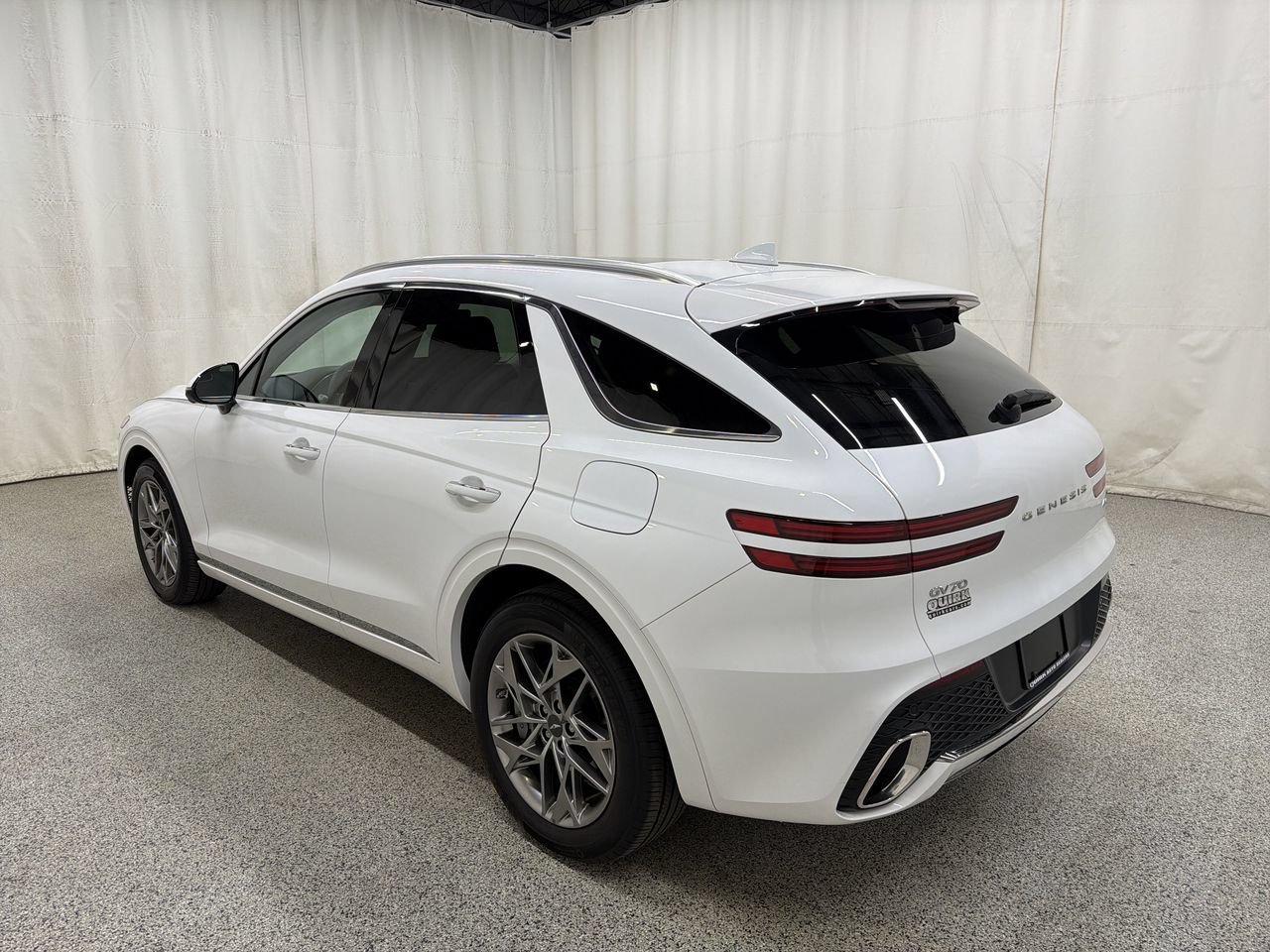 2025 GENESIS GV70 Standard - Photo 9