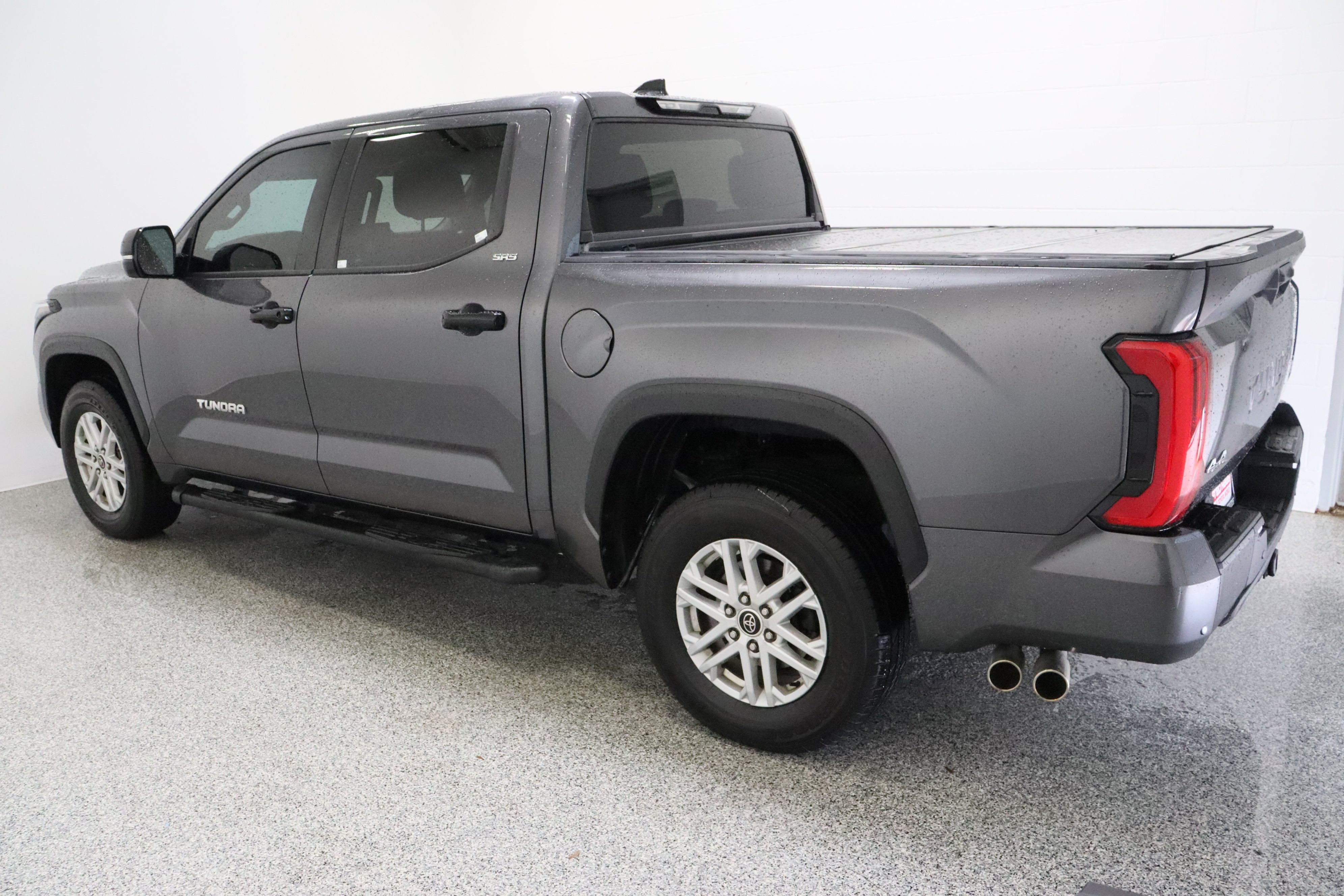 Used 2022 Magnetic Gray Metallic Toyota SR5 3.4T image 9