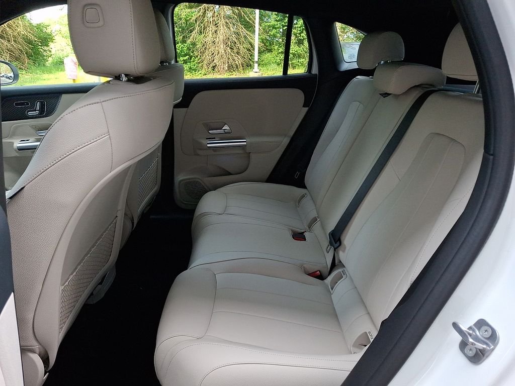 Certified Used 2026 White Mercedes-Benz GLA 250 image 10
