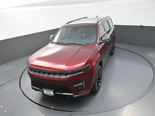 New 2026 Velvet Red Pearl-Coat Exterior Paint Jeep Limited Reserve image 12