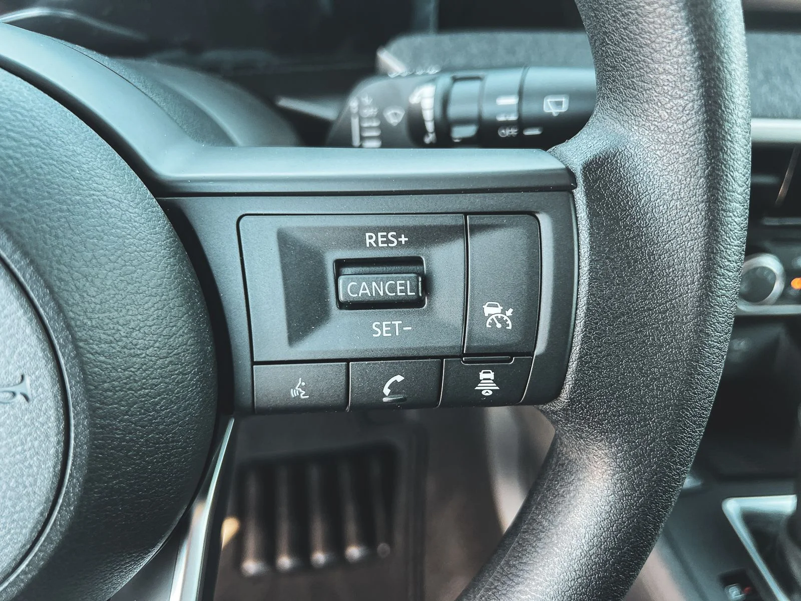 2026 Nissan KICKS S - Photo 16
