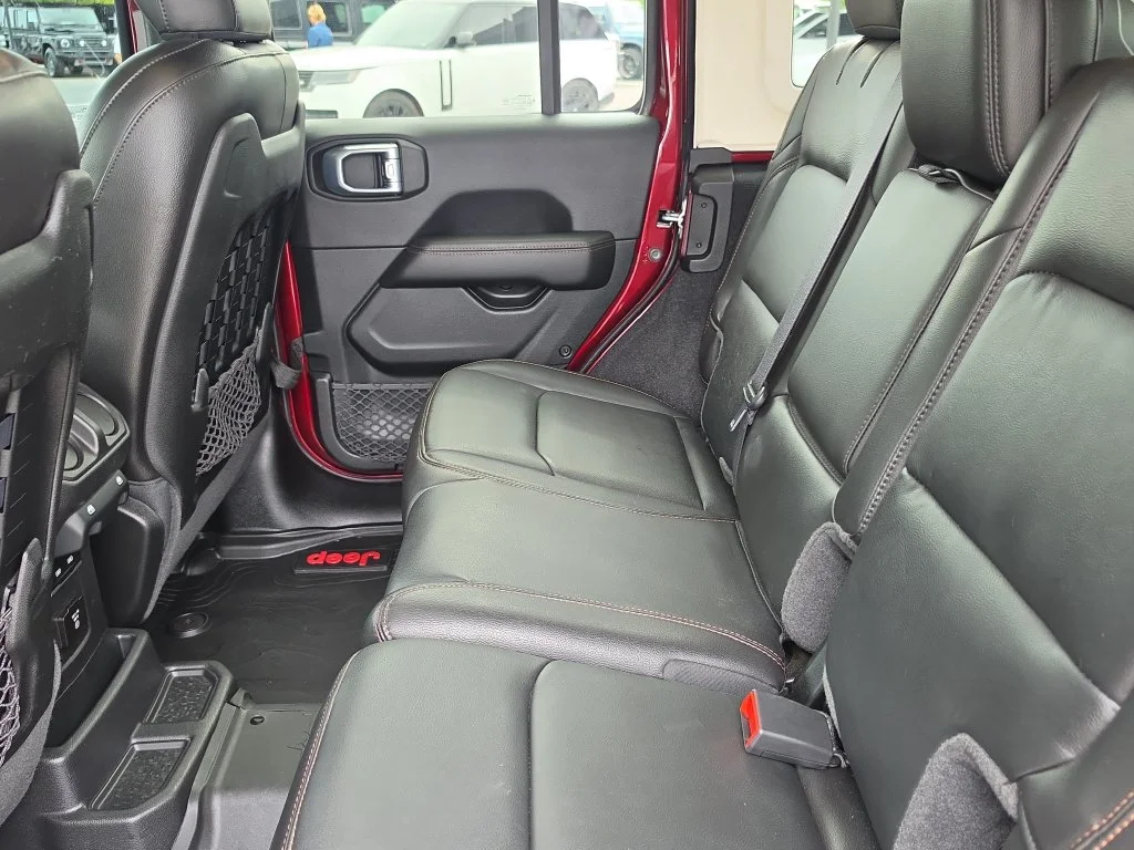 Used 2021 Snazzberry Pearlcoat Jeep Unlimited Rubicon 392 image 13