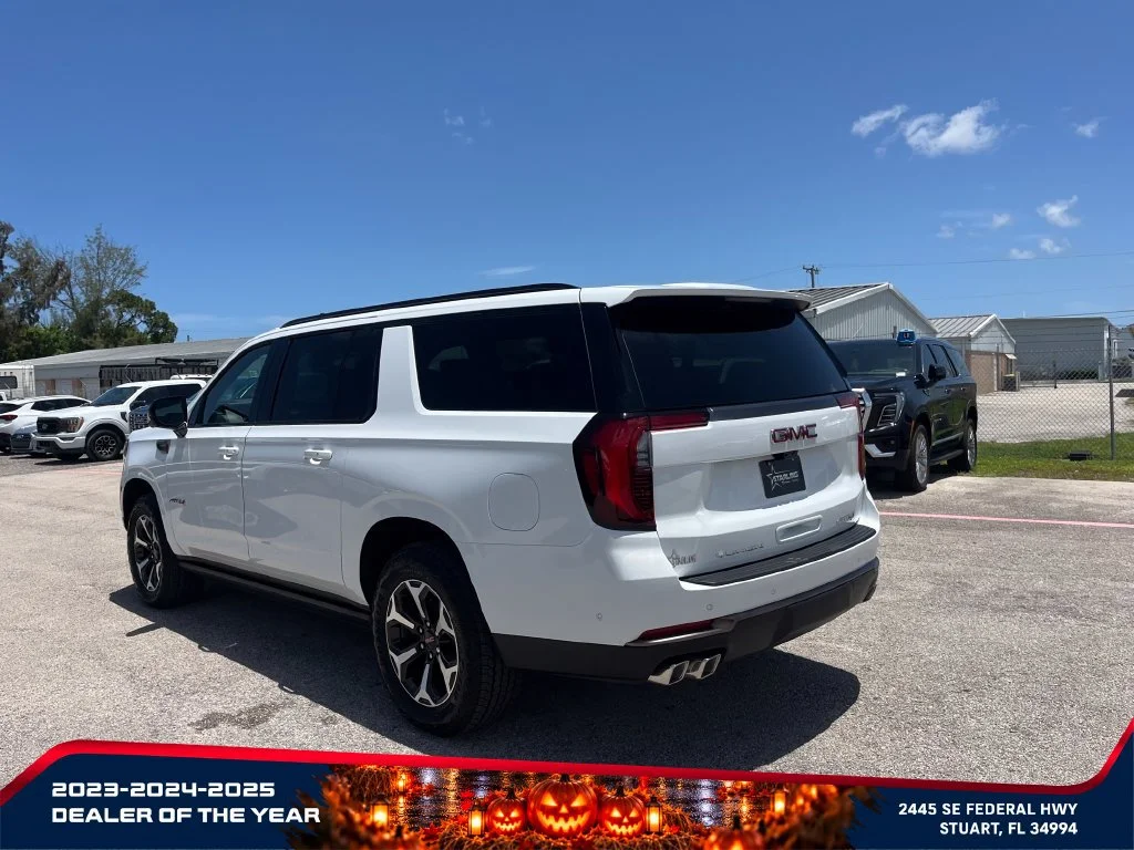 New 2026 Summit White GMC AT4 Ultimate image 5