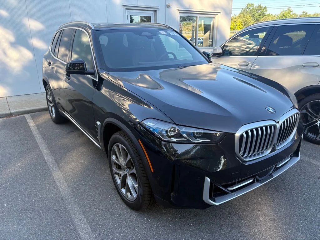 Certified Used 2026 Black BMW xDrive40i image 5