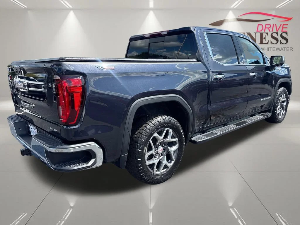 2022 GMC Sierra 1500 SLT - Photo 14