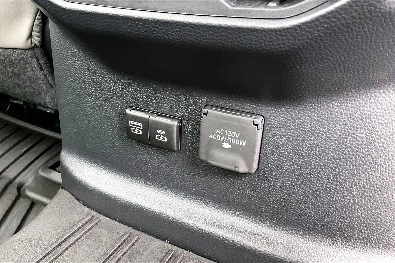 Used 2024 Wind Chill Pearl Toyota Limited Hybrid image 33