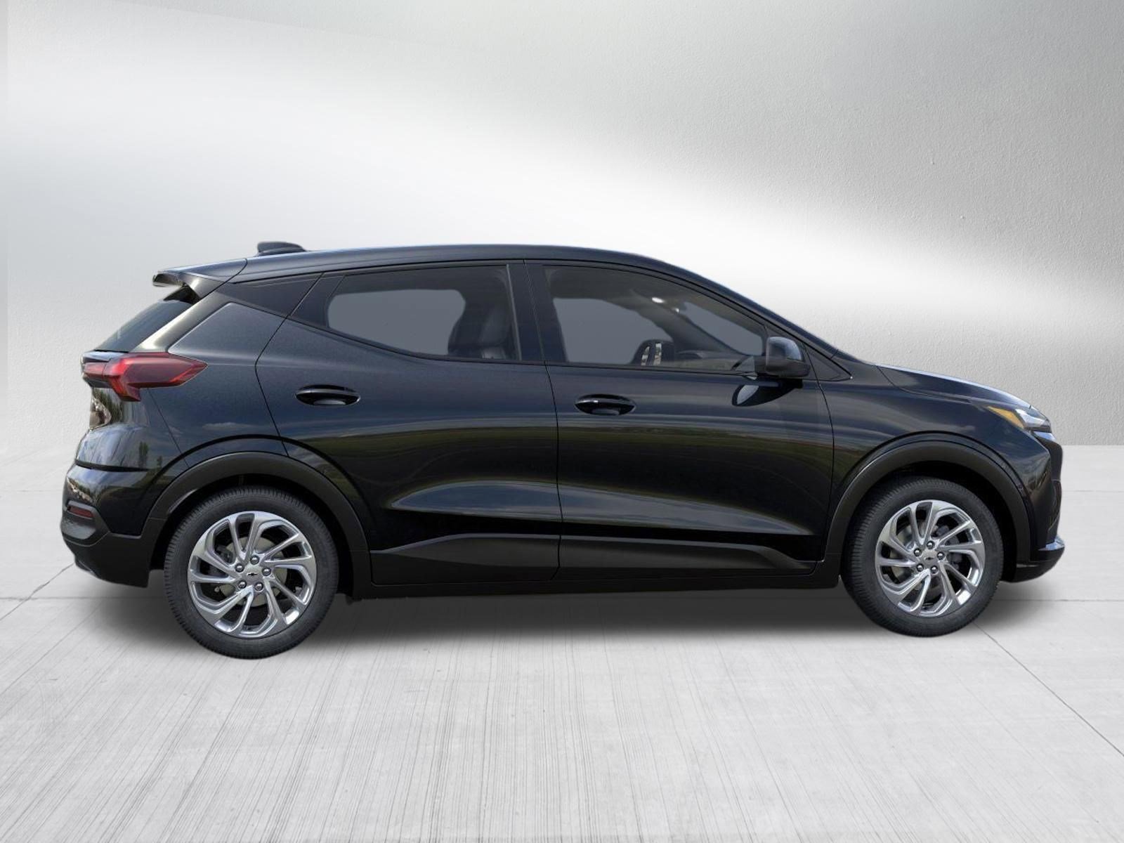 2027 Chevrolet Bolt LT - Photo 5