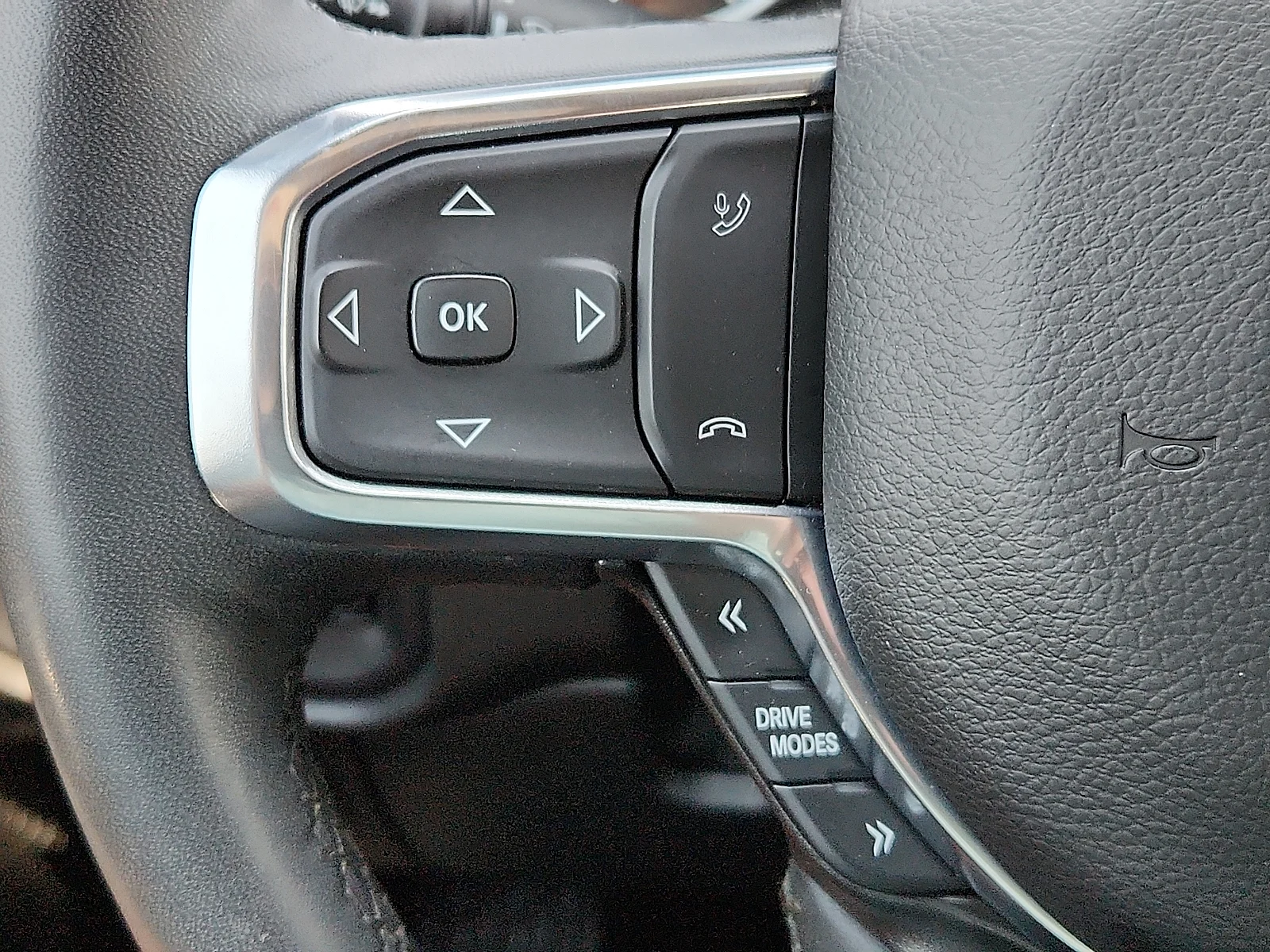 2025 RAM Ram 1500 Pickup Laramie - Photo 16