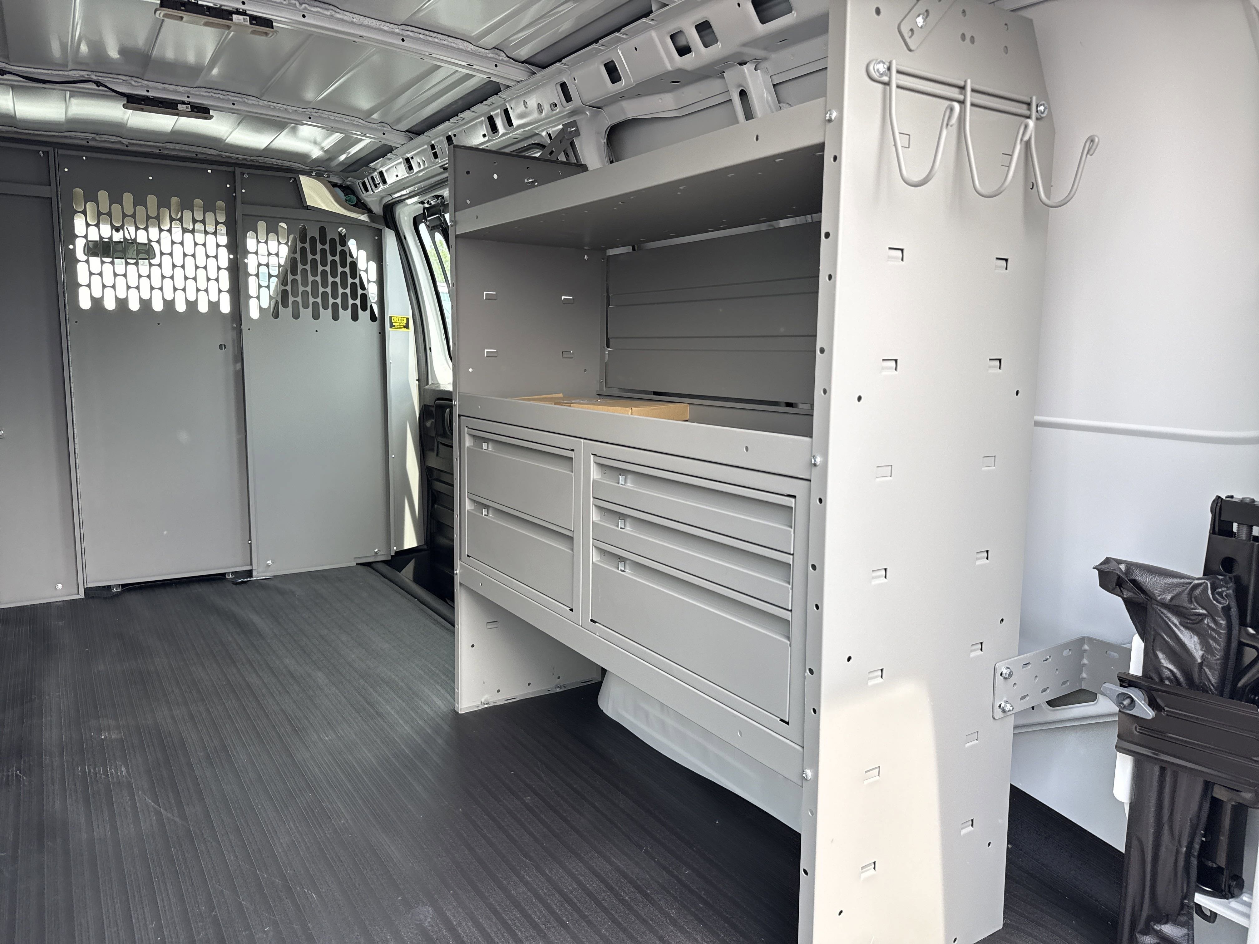 2025 Chevrolet Express Cargo Work Van - Photo 25