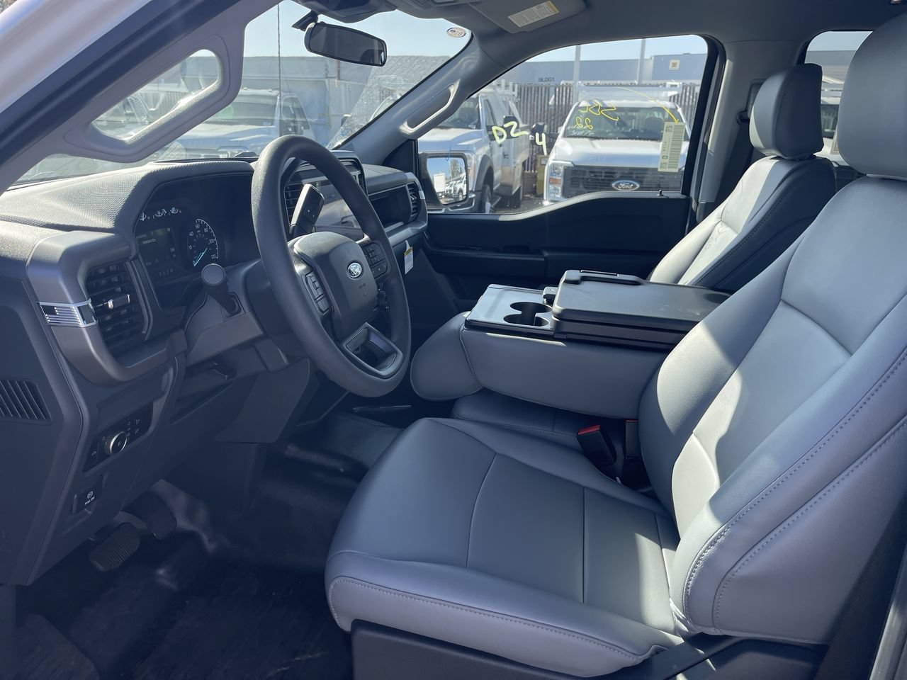 New 2026 Oxford White Ford XL image 17