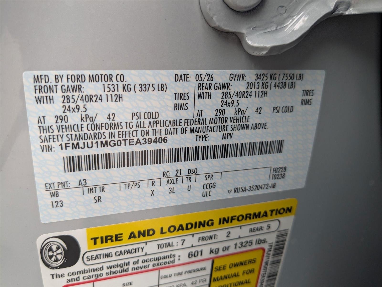 New 2026 Space Silver Metallic Ford Platinum® image 35