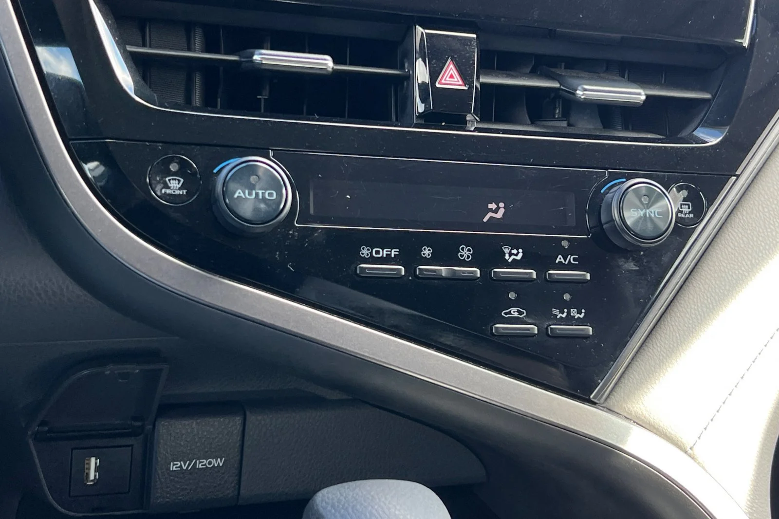 Used 2022 Gray Toyota LE image 20