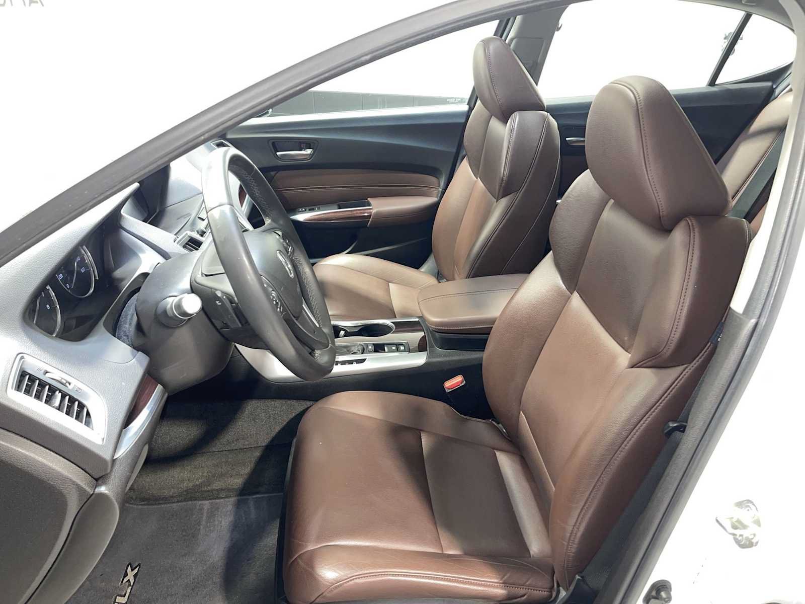 Used 2016 Bellanova White Pearl Acura  image 29