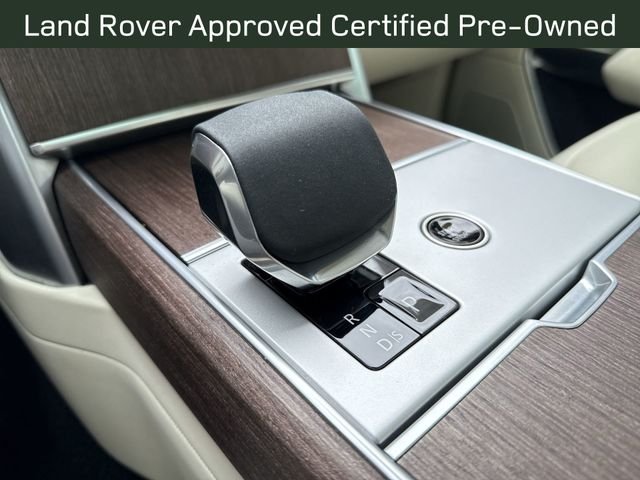 Certified Used 2025 Varesine_Blue Land Rover SE image 19