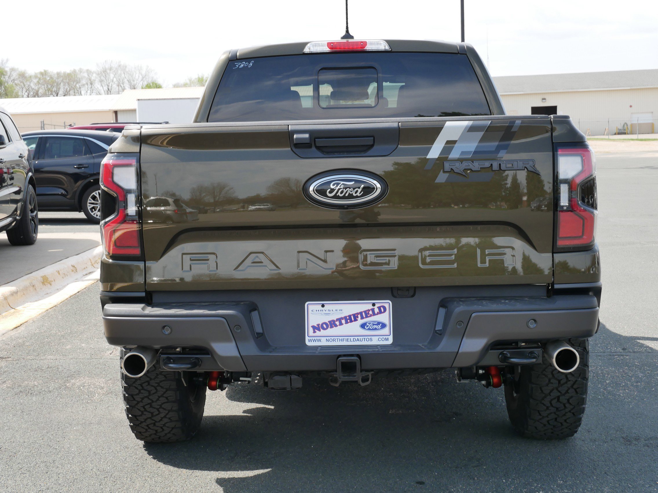 View vehicle photo 7