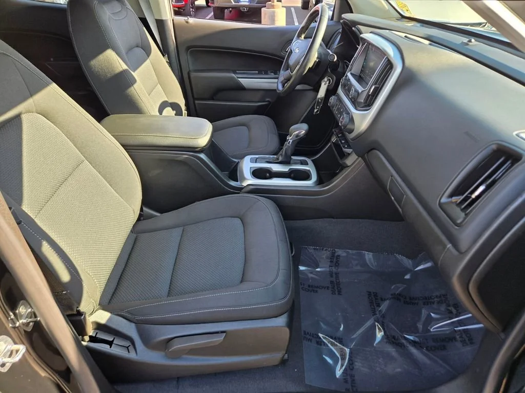 Used 2022 Black Chevrolet LT image 15