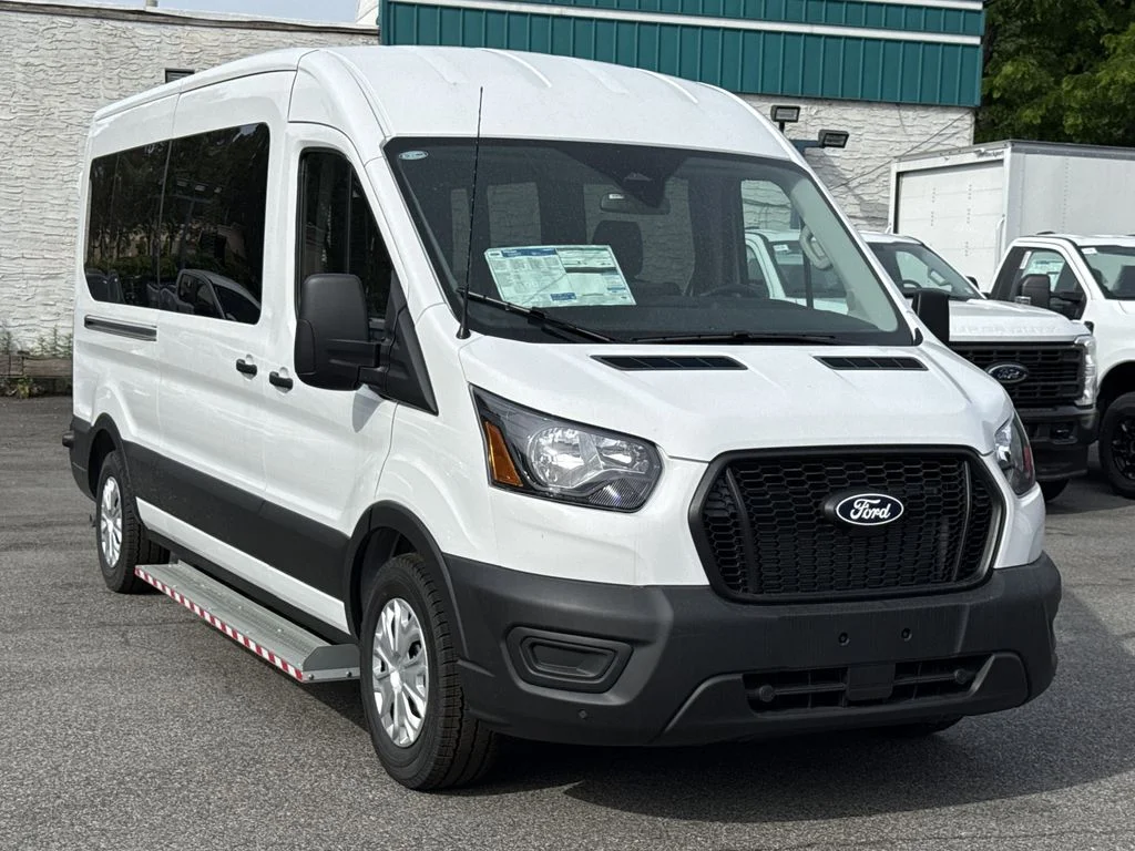 New 2026 White Ford XL image 1