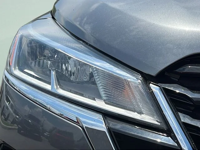 Used 2024 Gray Nissan S image 21