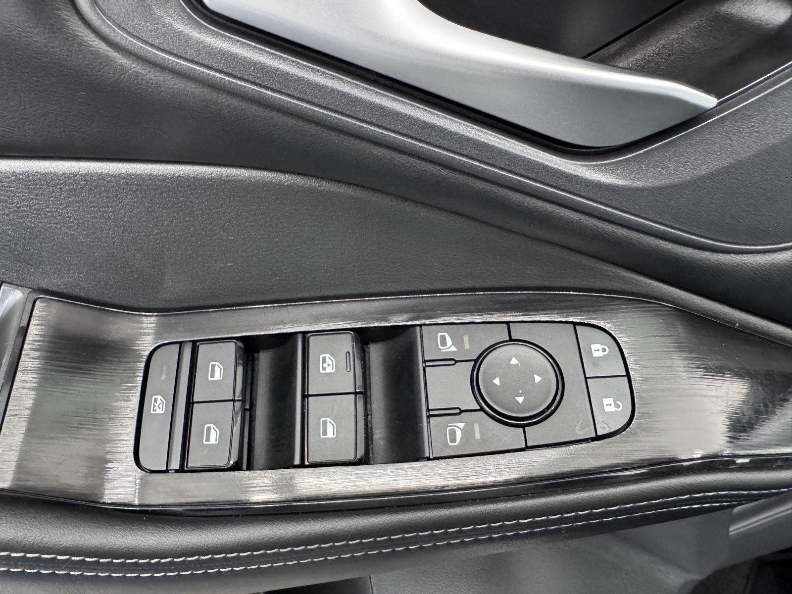 2024 Nissan Rogue SV - Photo 20