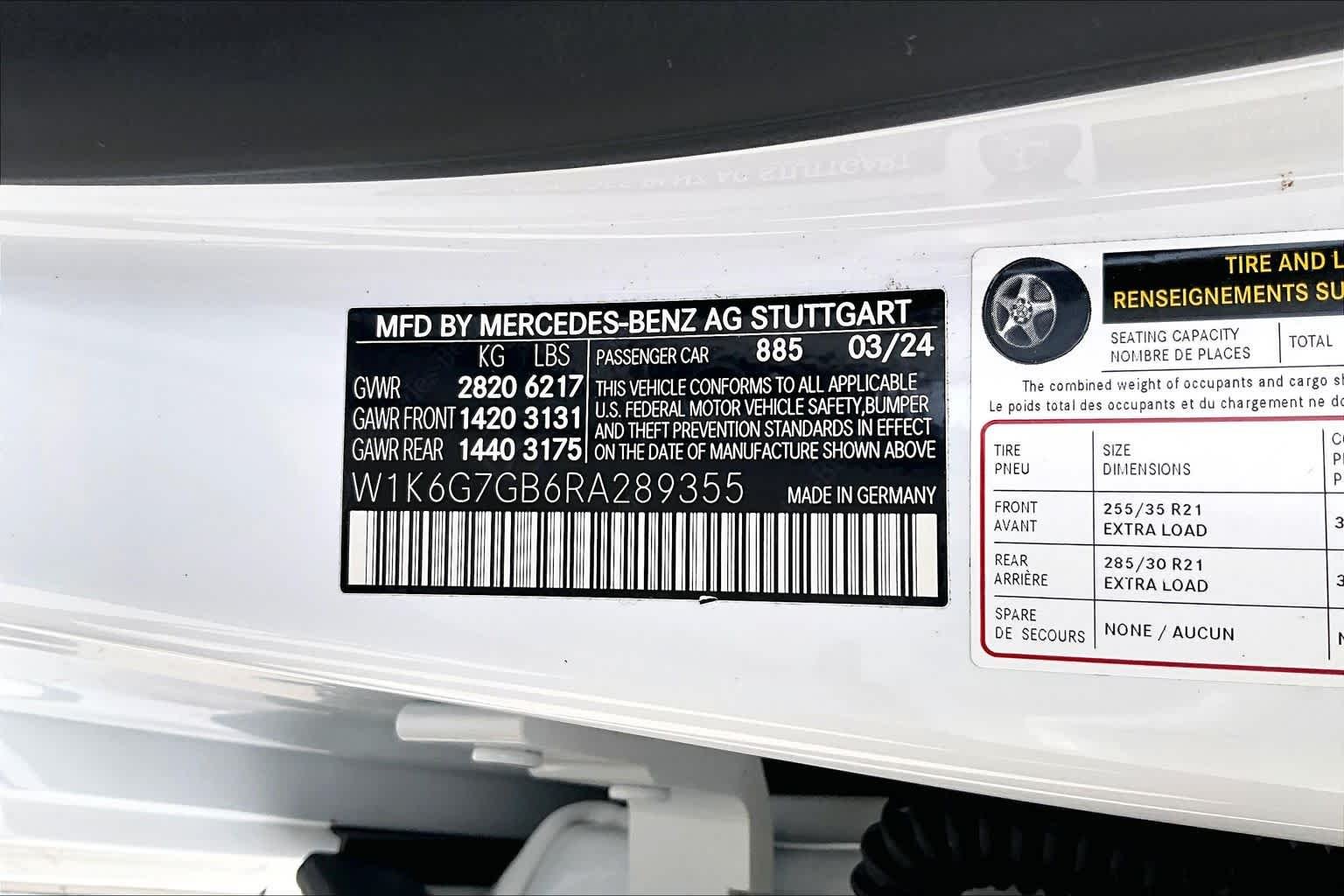 Used 2024 MANUFAKTUR Moonlight White Metallic Mercedes-Benz S 580 image 29