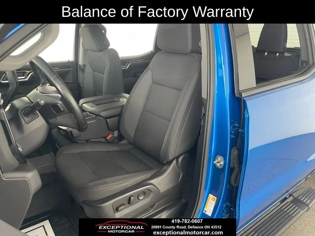 Used 2023 Blue GMC Elevation image 33