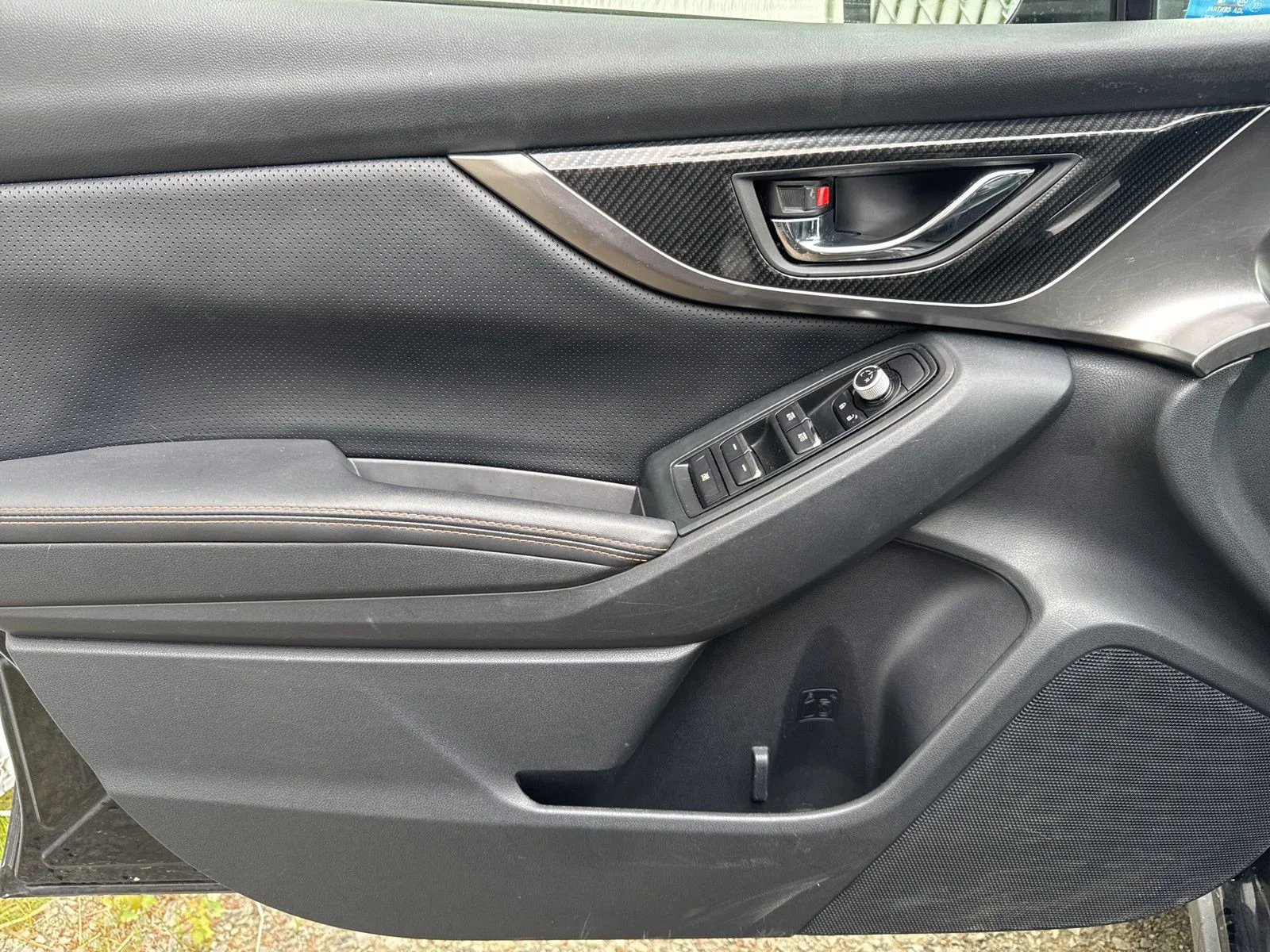 Used 2018 Crystal Black Silica Subaru 2.0i Limited image 24