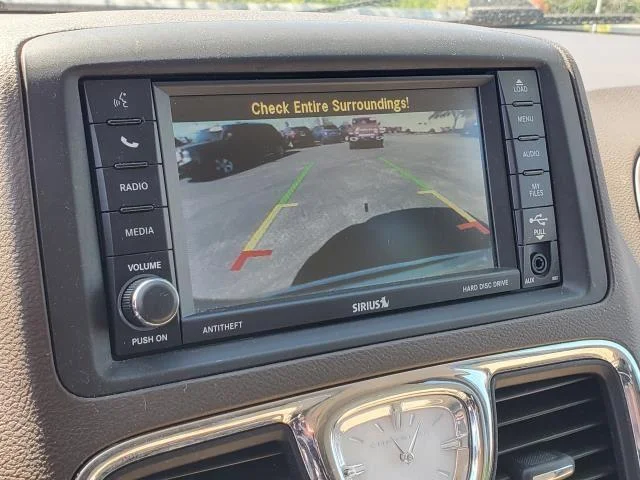 Used 2015 Cashmere/Sandstone Pearlcoat Chrysler Touring image 15