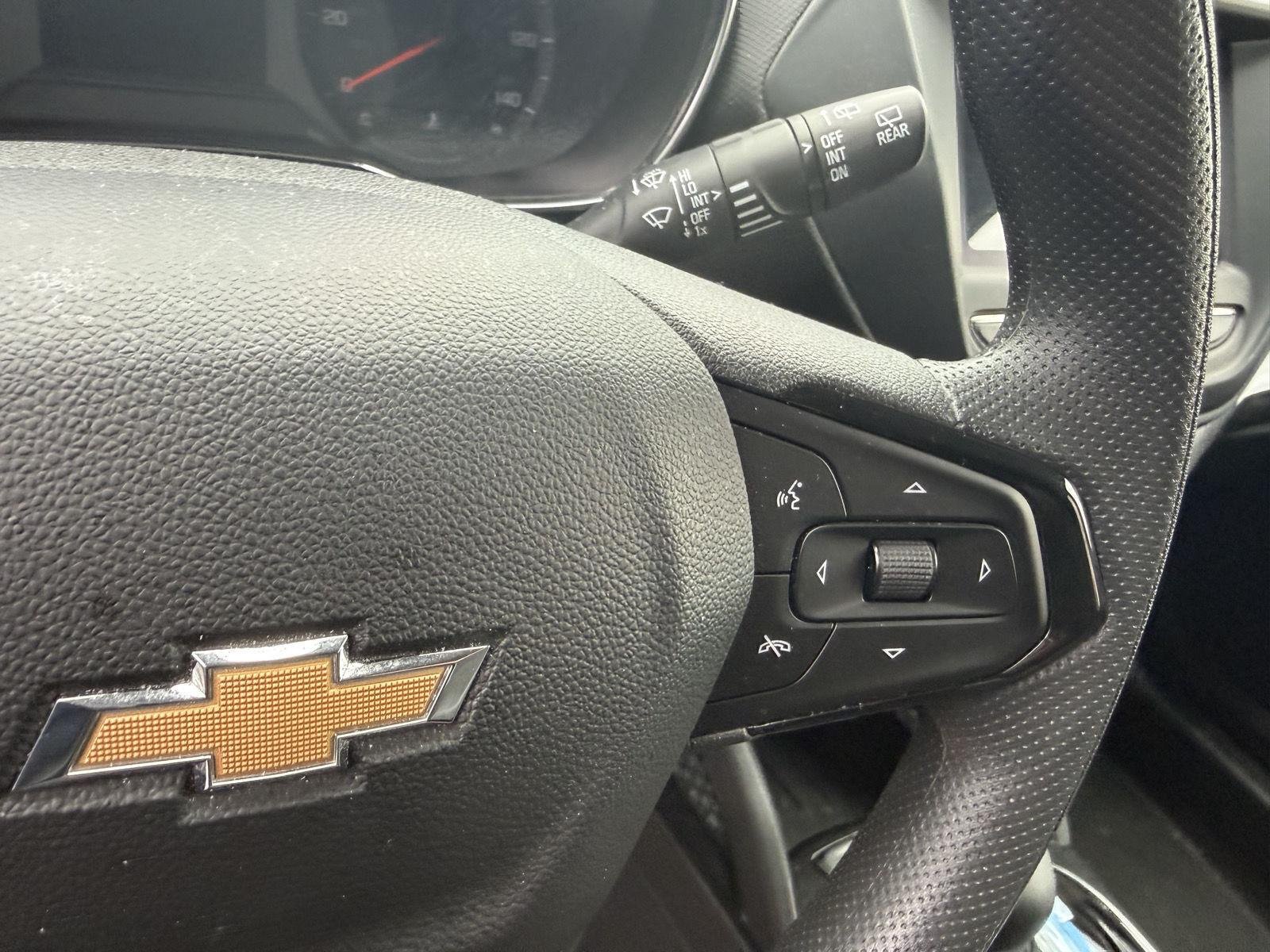 Used 2023 Sterling Gray Metallic Chevrolet LT image 17