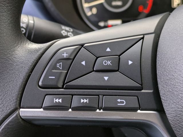 2025 Nissan Versa Sedan SV - Photo 9