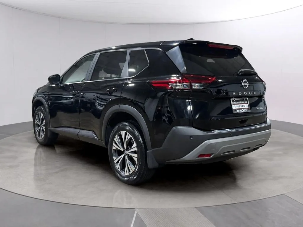 Certified Used 2023 Super Black Nissan SV image 5