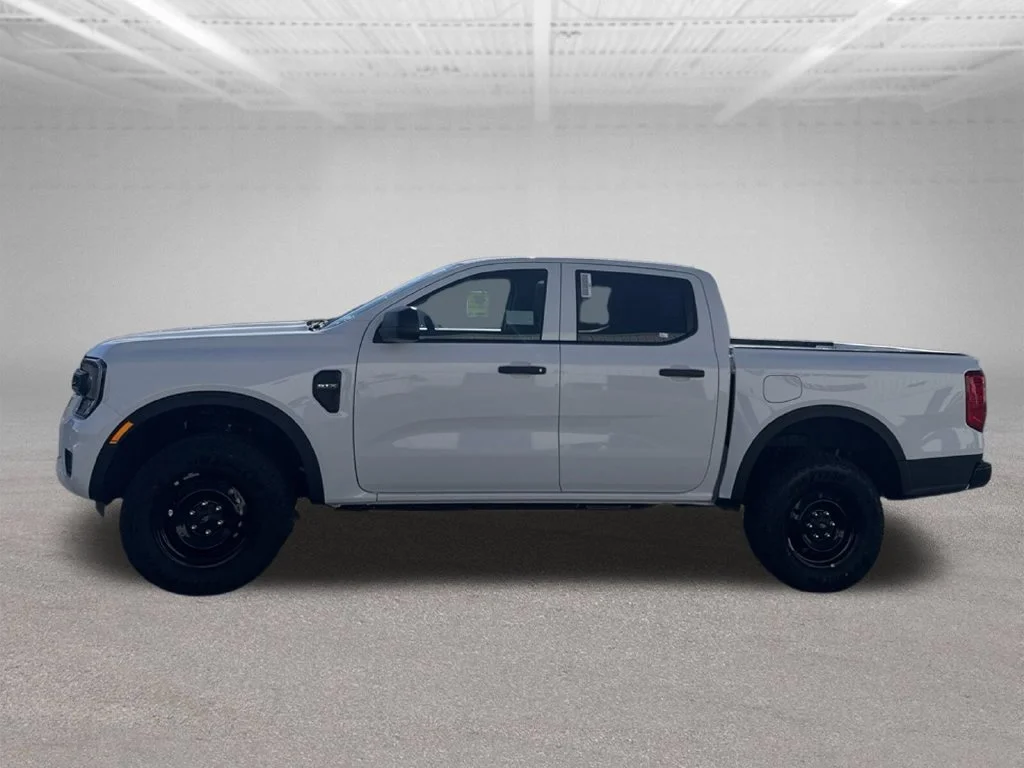 New 2026 Oxford White Ford XL image 4
