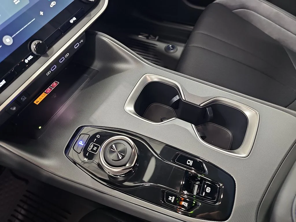 New 2026 Oxygen White Lexus F SPORT AWD image 24