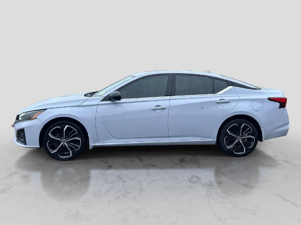 Used 2024 Gray Nissan 2.5 SR image 2