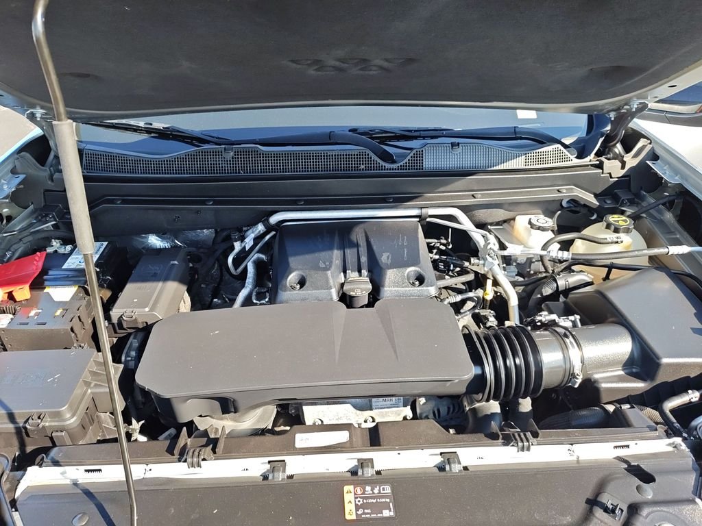 Certified Used 2024 Silver GMC Elevation image 25