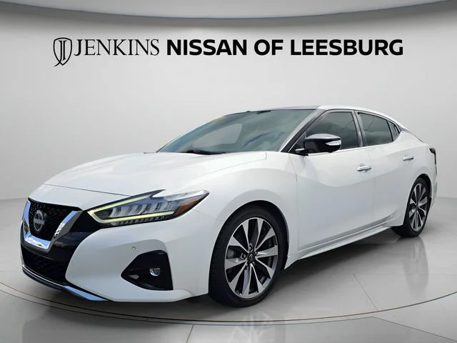 Used 2023 White Nissan Platinum image 14