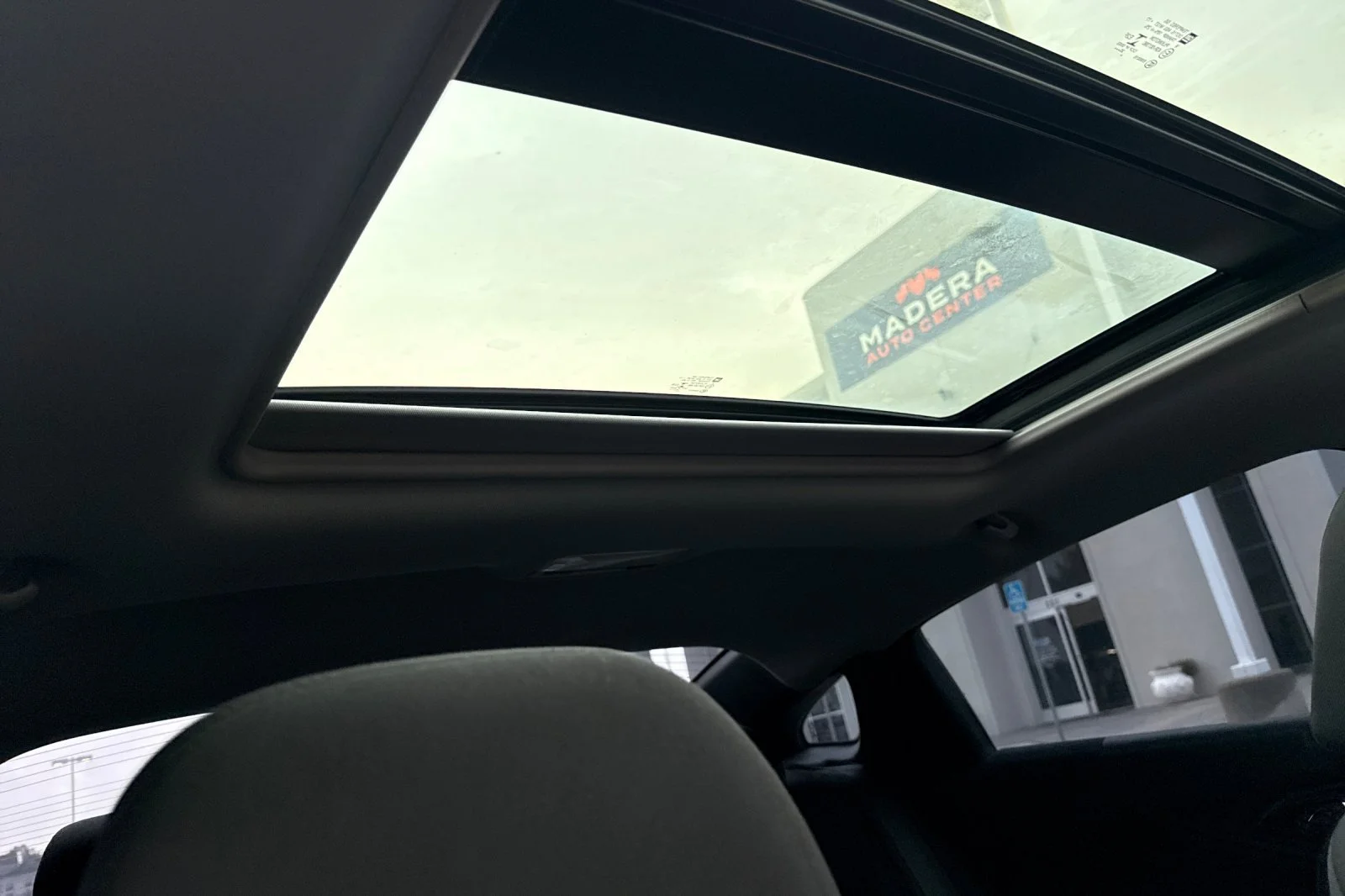 Used 2023 SUMMIT WHITE Chevrolet LT image 13