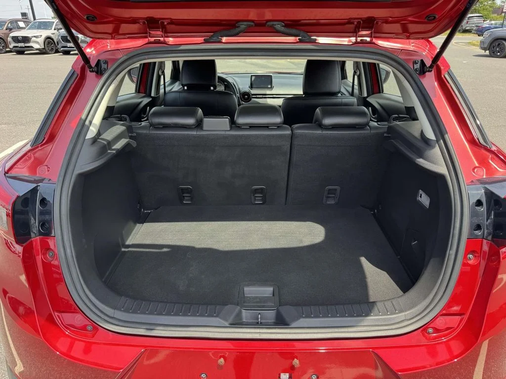 Used 2016 Red Mazda Touring image 29