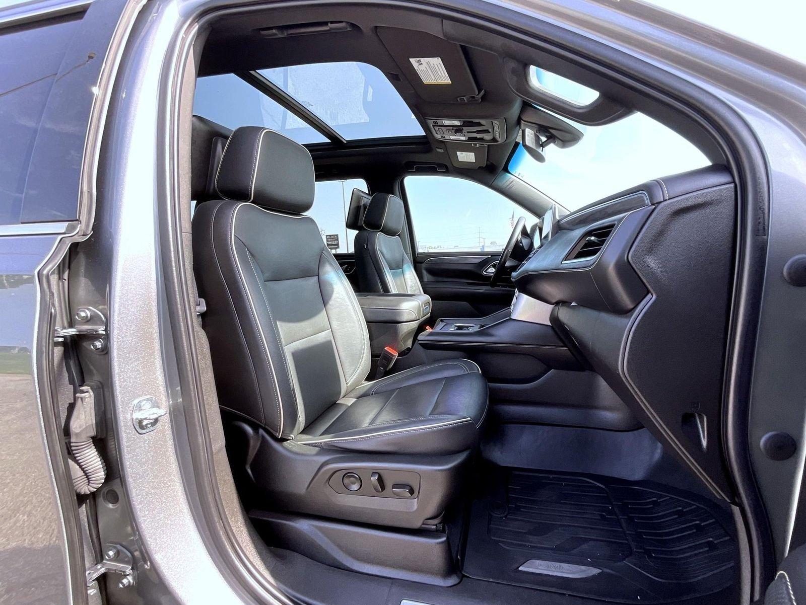 Used 2021 Gray GMC SLT image 15