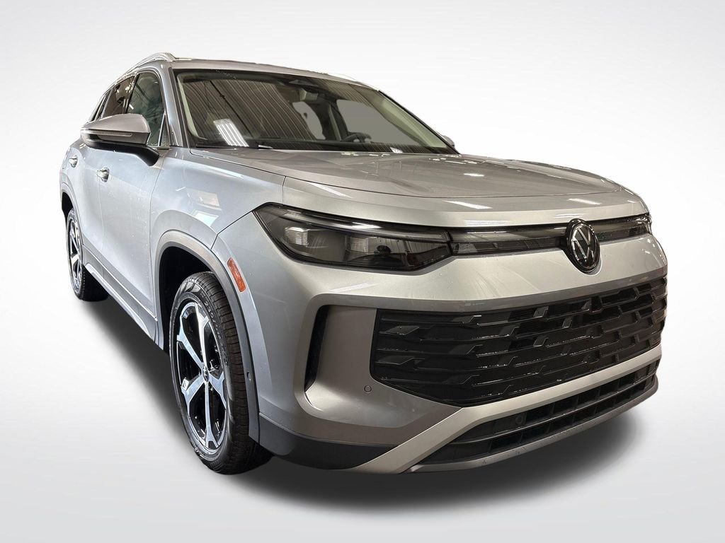 New 2026 Silver Volkswagen 2.0T SE image 7