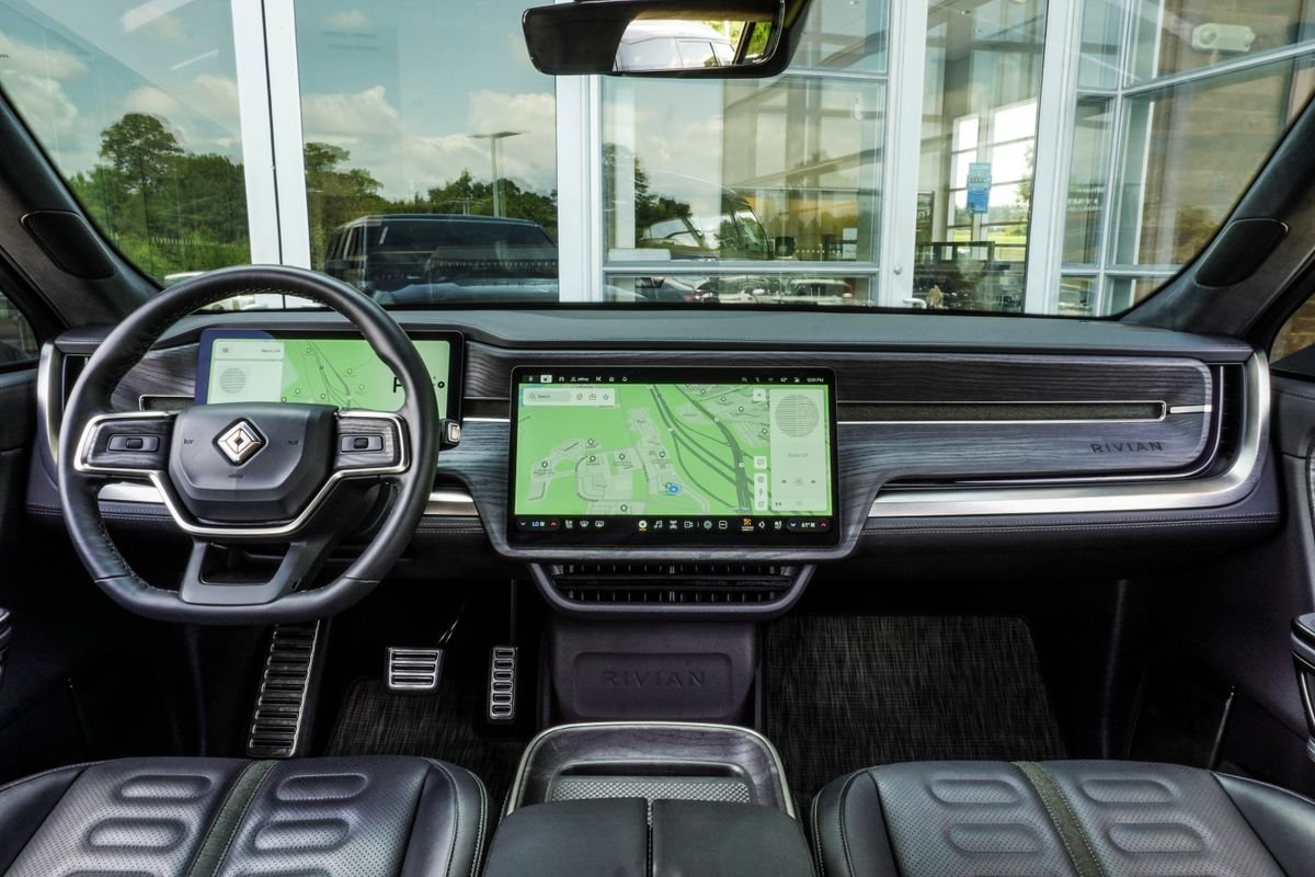 Used 2024 Gray Rivian Adventure image 5