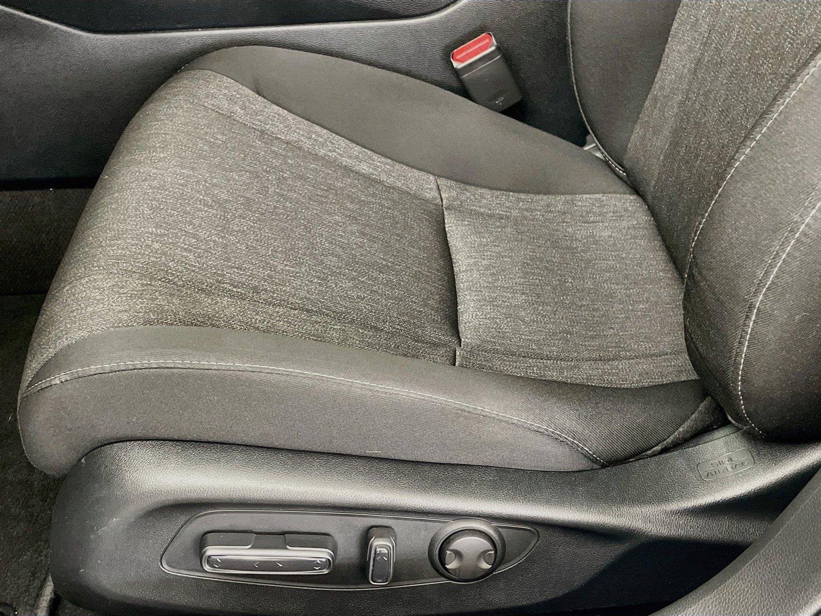 Used 2025 Solar Silver Metallic Honda SE image 22