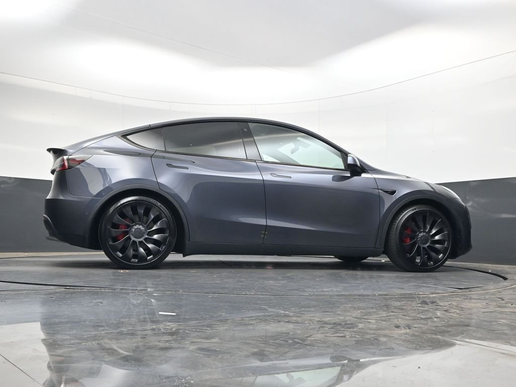 Used 2020  Tesla Performance image 41