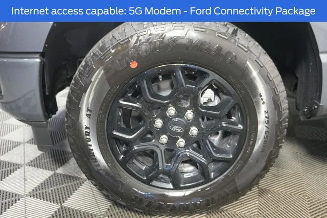 New 2026 Carbonized Gray Metallic Ford XLT image 9