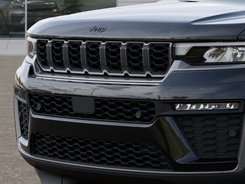 New 2026 Diamond Black Crystal Pearlcoat Jeep 85th Anniversary Edition image 51
