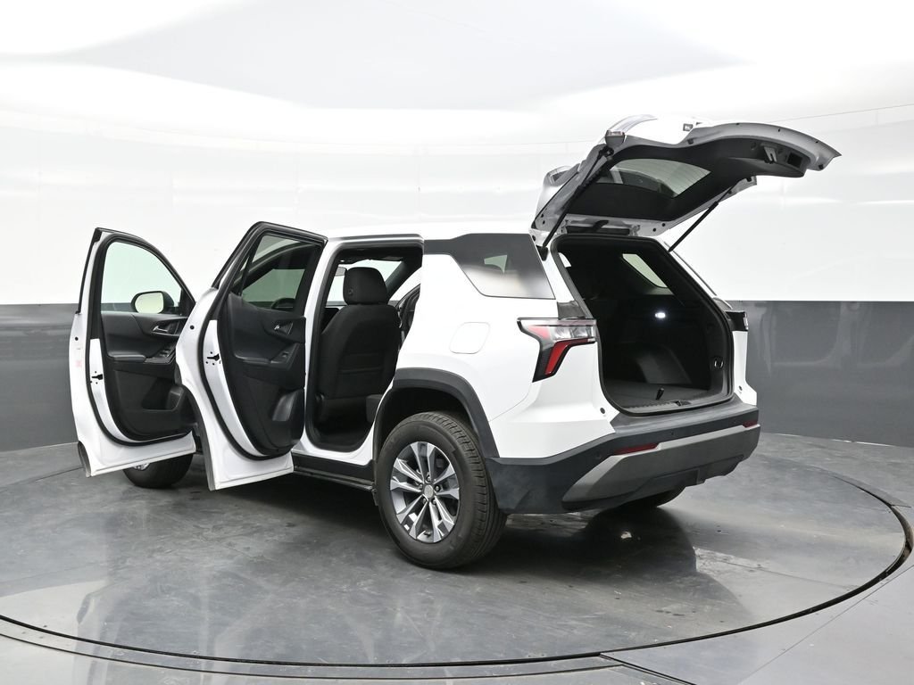 Used 2025 White Chevrolet LT image 49