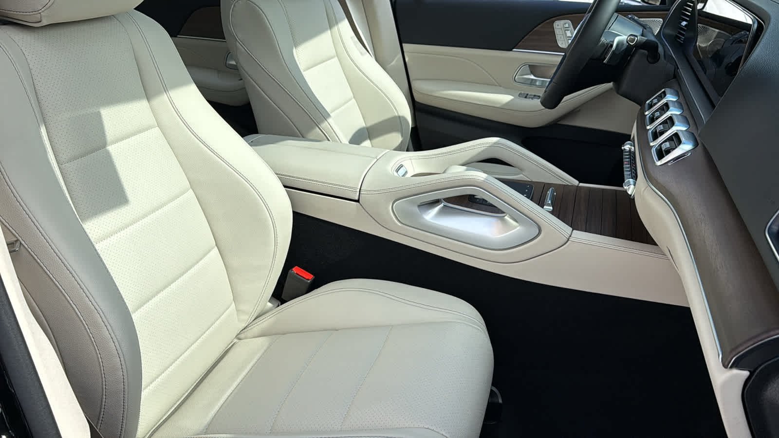 New 2026 Obsidian Black Metallic Mercedes-Benz GLE 450 image 37