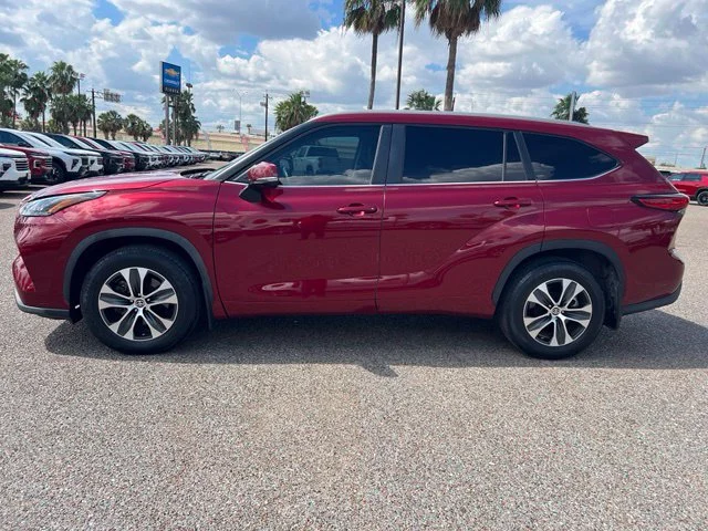 Used 2023 Red Toyota XLE image 4